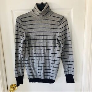 Gap ultrafine gray & navy striped turtleneck cotton stretch sweater size small